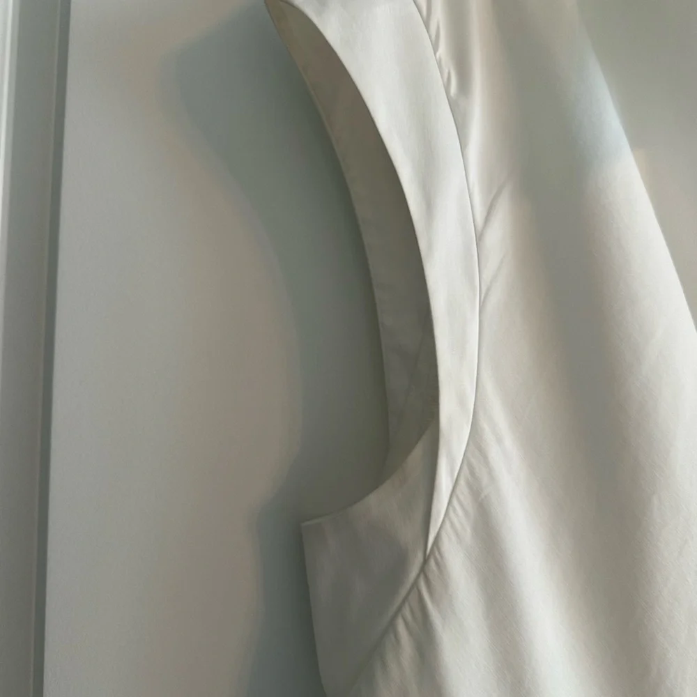 Milly white dress. - Picture 10 of 11